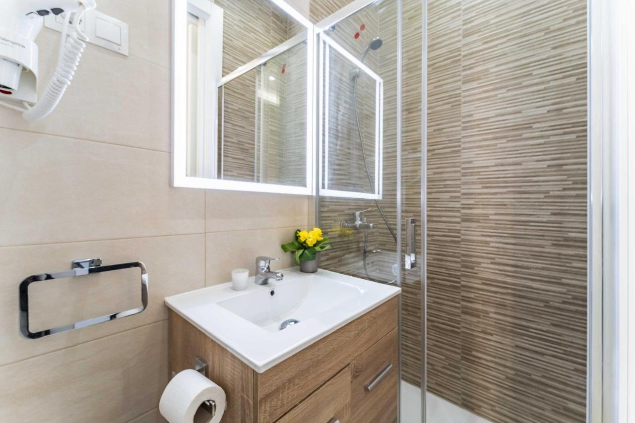 Exclusive Luxury Apartment In Central Madrid Exteriér fotografie